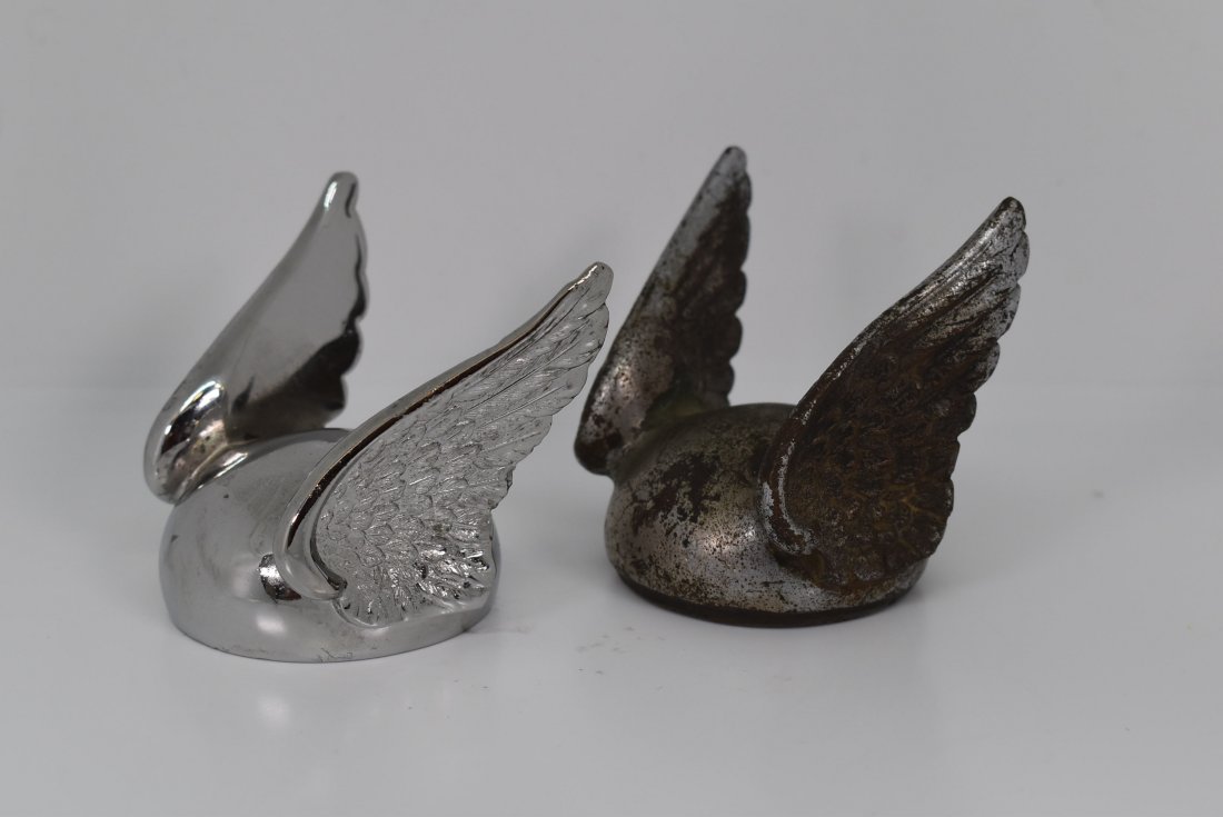 2  CHRYSLER WINGED RADIATOR CAPS (1 of 4)