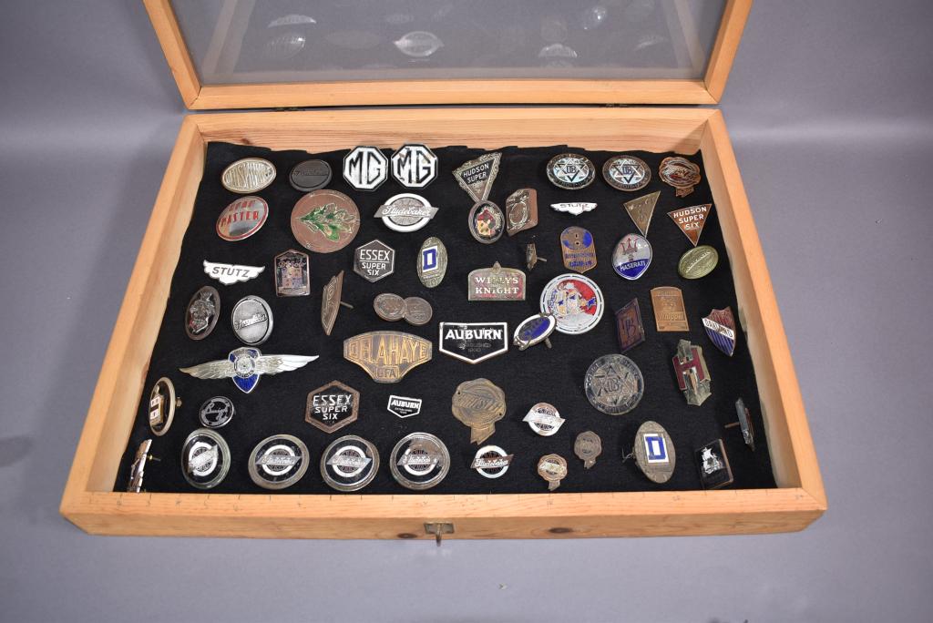 APPROX. 55 ANTIQUE CAR EMBLEMS (1 of 5)