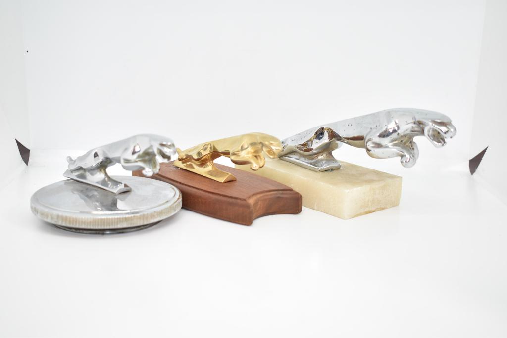 3 JAGUAR HOOD ORNAMENTS / MASCOTS (1 of 3)