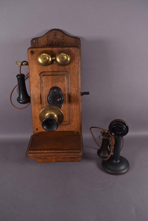 2 ANTIQUE TELEPHONES (1 of 6)