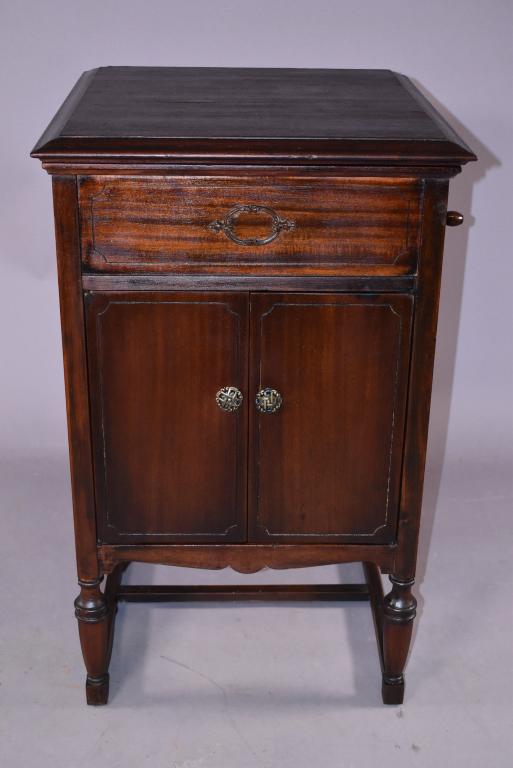 STARR VICTROLA IN MAHOGANY CASE: 21" X 23" X 35" TALL--HAS BEEN REFINISHED--CHIP TO VENEER & PART OF BACK LEG IS MISSING--WORKS