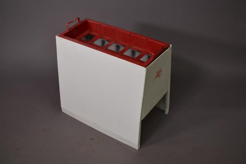 MOBIL OIL BOTTLE HOLDER W/ PEGASUS DECALS (1 of 2)