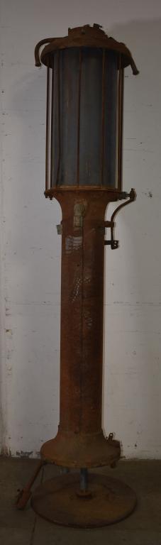 Rush Model H "Stove Pipe" Ten Gallon Visible Gas P (1 of 3)