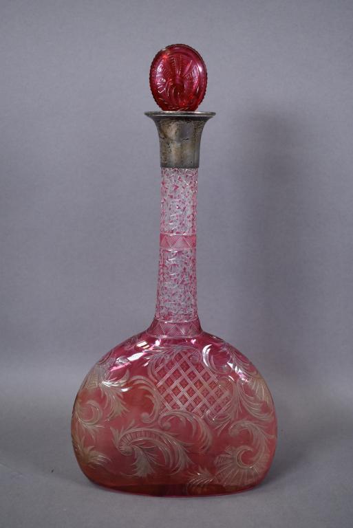 STEVENS AND WILLIAMS INTAGLIO CUT GLASS DECANTER (1 of 7)