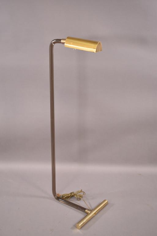 PETER HAMBURGER SMOKED LUCITE FLOOR LAMP (1 of 2)