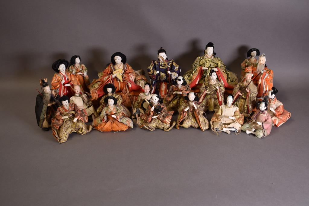 21 VINTAGE JAPANESE DOLLS: GOOD CONDITION--LOOK TO BE HANDMADE
