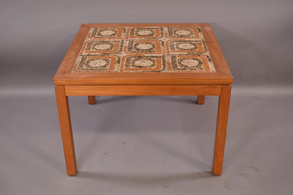 MID CENTURY MODERN TILE TOP COFFEE TABLE (1 of 3)