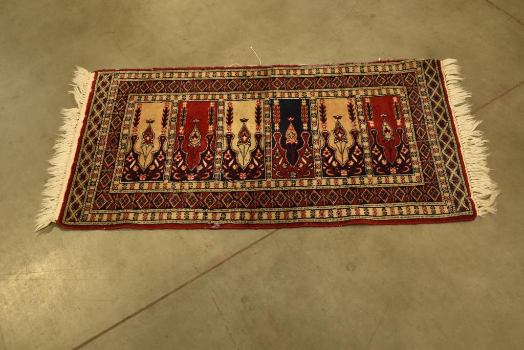 APPROX. 22" x 42" PAKISTAN PRAYER RUG: MOTH DAMAGE THROUGHOUT RUG