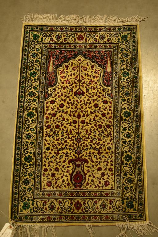 APPROX. 26" x 41" EMBOSSED TURKISH PRAYER RUG: NOT HAND WOVEN