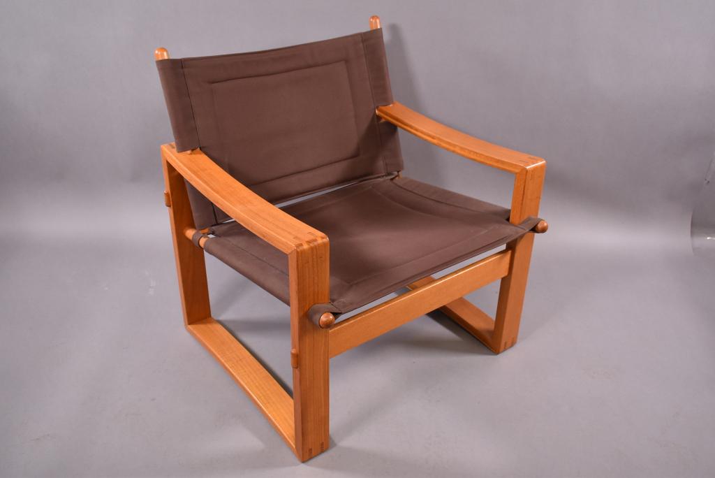 BORGE JENSEN & SONNER SAFARI SLING CHAIR: BERNSTORFFSMINDE MOBELFABRIK DENMARK 1960s -- TEAK FRAME WITH BROWN CANVAS SEAT AND BACK -- GOOD CONDITION -- 26 1/4" x 25 1/2" x 29"