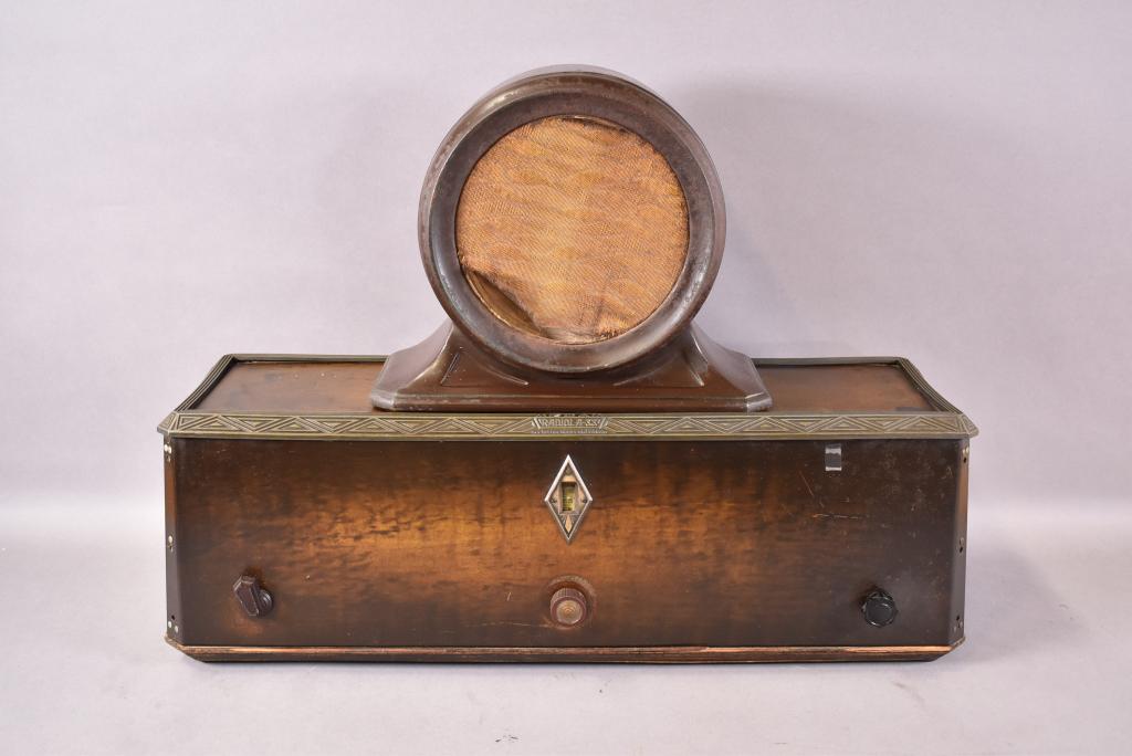 RCA RADIOLA 33 & SPEAKER: DAMAGE TO WOOD TRIM, SURFACE WEAR, SPEAKER CLOTH IS RIPPED. NEEDS REWIRED. ALL MECHANICS UNTESTED, WORKING CONDITION UNKNOWN, SOLD IN AS FOUND CONDITION.