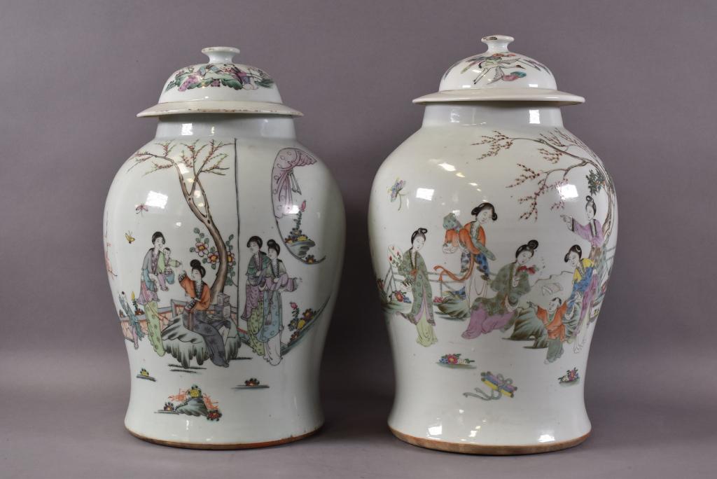 PAIR OF LARGE CHINESE PORCELAIN LIDDED GINGER JARS: SIGNED ON LIDS, GOOD CONDITION. 17" H WITH LID.