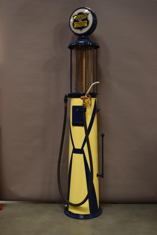 Wayne #83 Ten Gallon Visible Gas Pump (1 of 3)