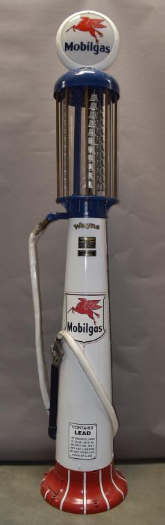 Wayne (M&S) #515 Ten Gallon Visible Gas Pump (1 of 3)
