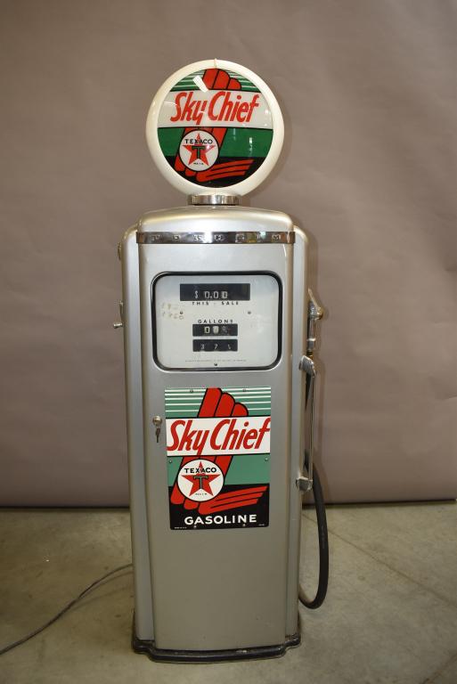 Tokheim #300 Computing Gas Pump (1 of 3)