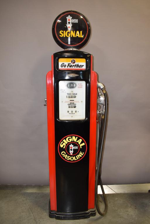 Bennett #543 Computing Gas Pump (1 of 3)