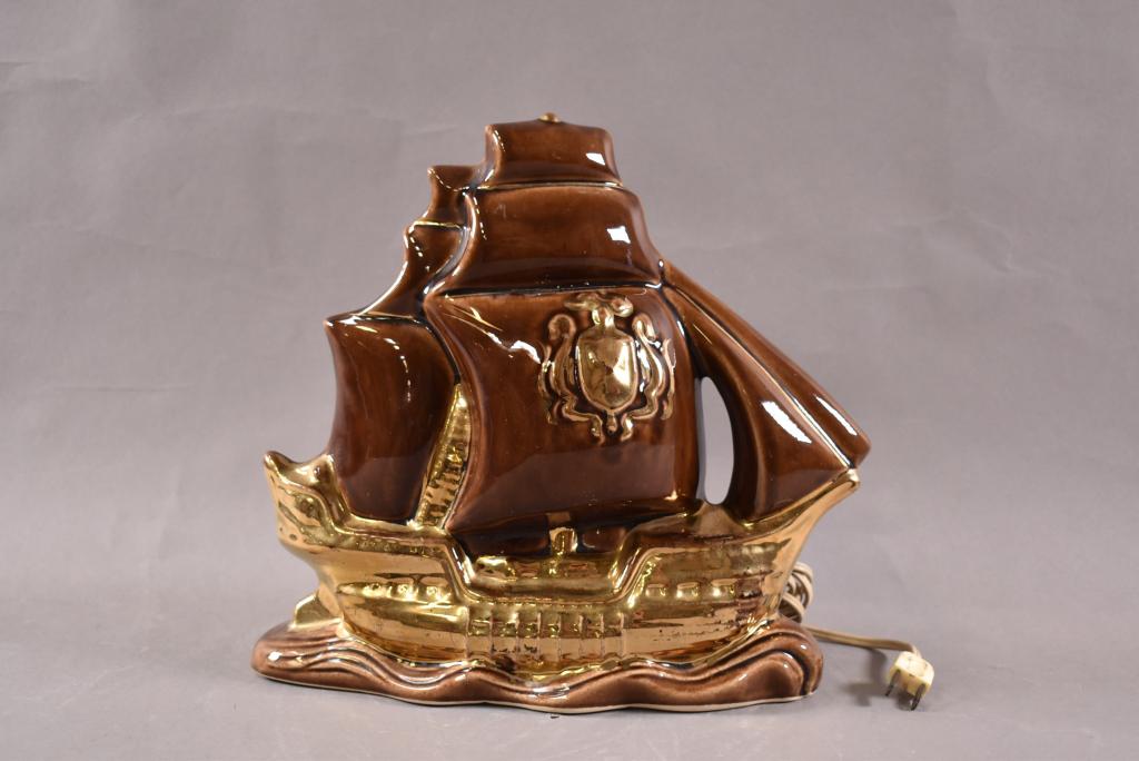 SAILING SHIP TV LAMP (1 of 2)
