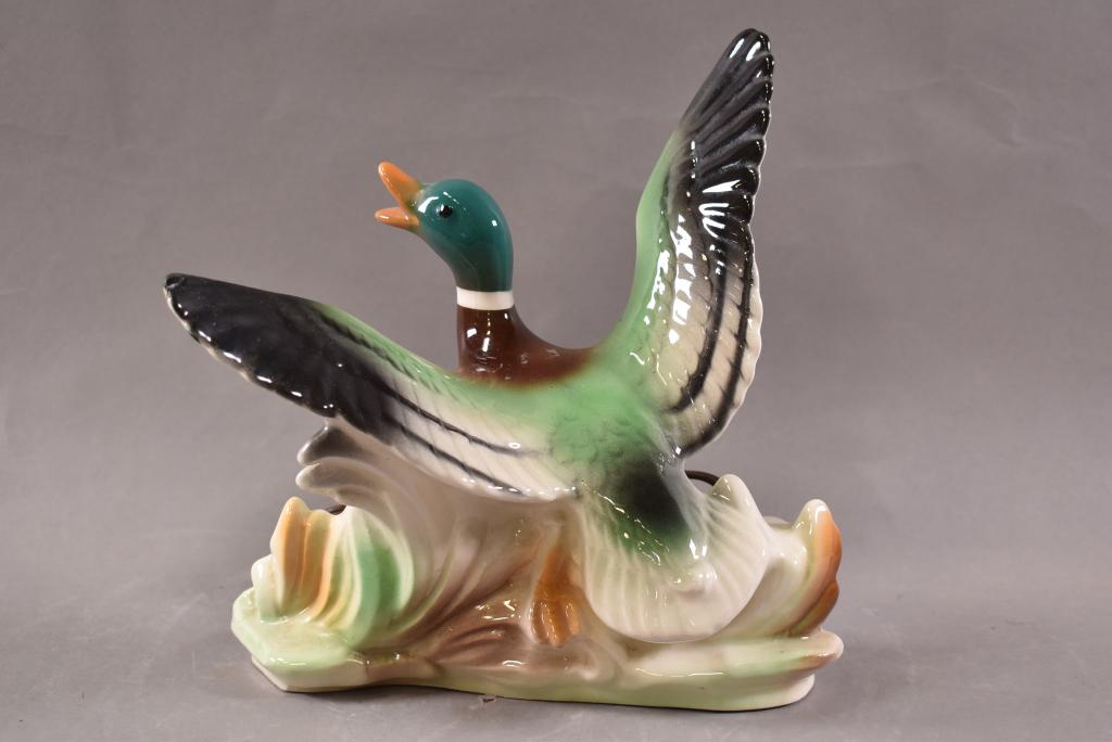 MALLARD DUCK TV LAMP (1 of 2)