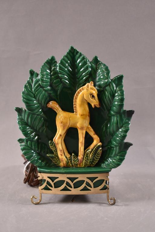HORSE W/ LEAVES TV LAMP PLANTER (1 of 2)
