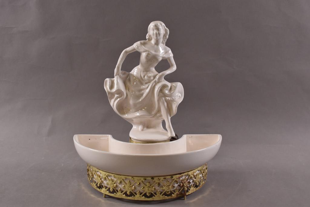 LADY DANCER TV LAMP PLANTER (1 of 2)