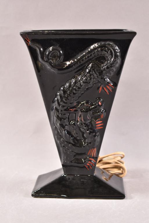 DRAGON VASE TV LAMP (1 of 2)