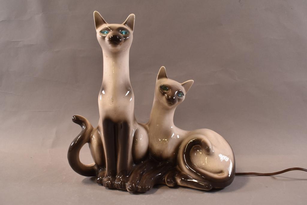 Siamese Cats Tv Lamp