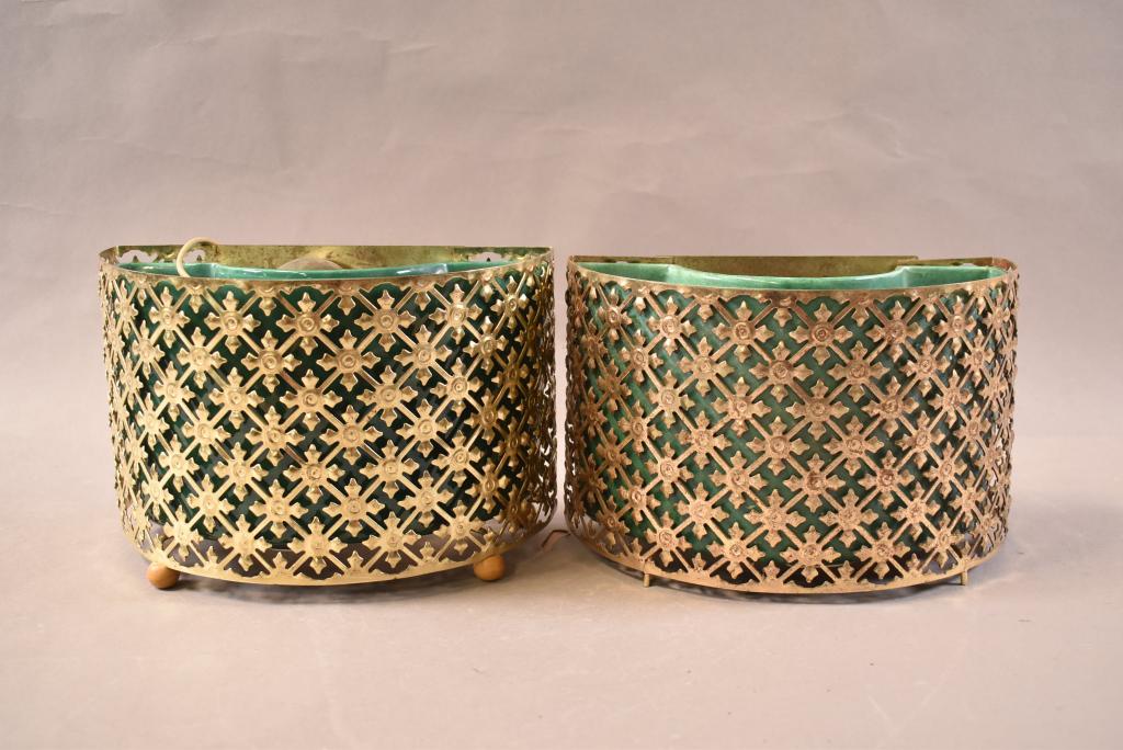 PAIR OF MID CENTURY TV LAMP PLANTERS (1 of 2)