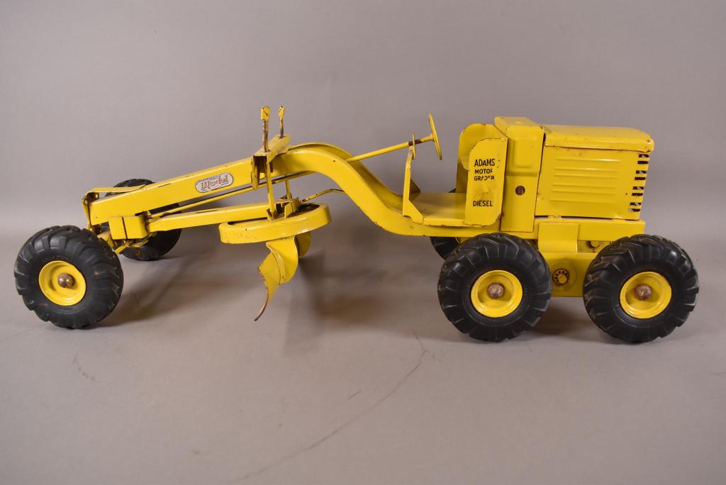 DOEPKE MODEL TOY ADAMS YELLOW GRADER (1 of 4)