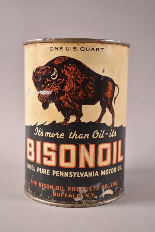 1 QUART BISON OIL CAN (1 of 3)