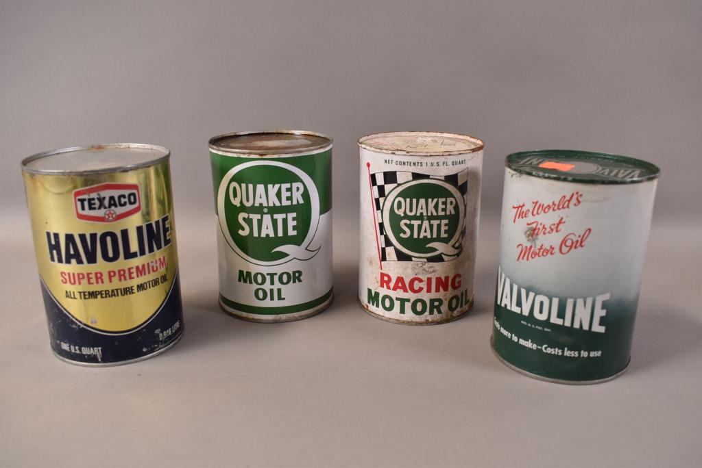 (4) 1 QUART OIL CANS (1 of 3)