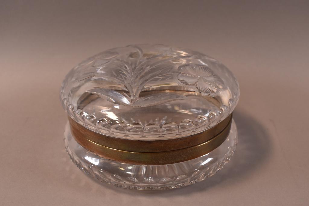 ROUND CUT GLASS DRESSER BOX (1 of 4)