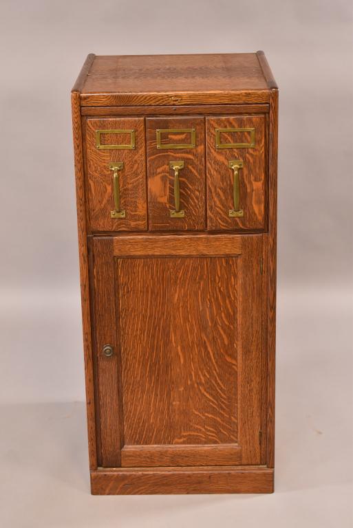 UNUSUAL MACEY AM. OAK FILE CABINET (1 of 6)