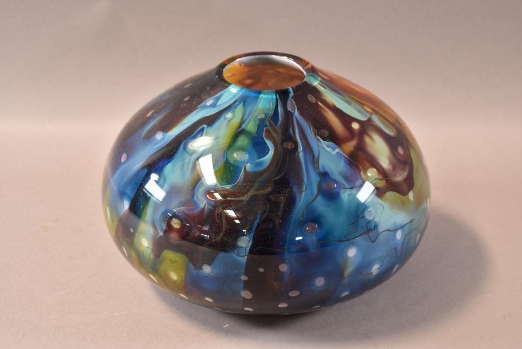 SIGNED ART GLASS VASE (1 of 3)
