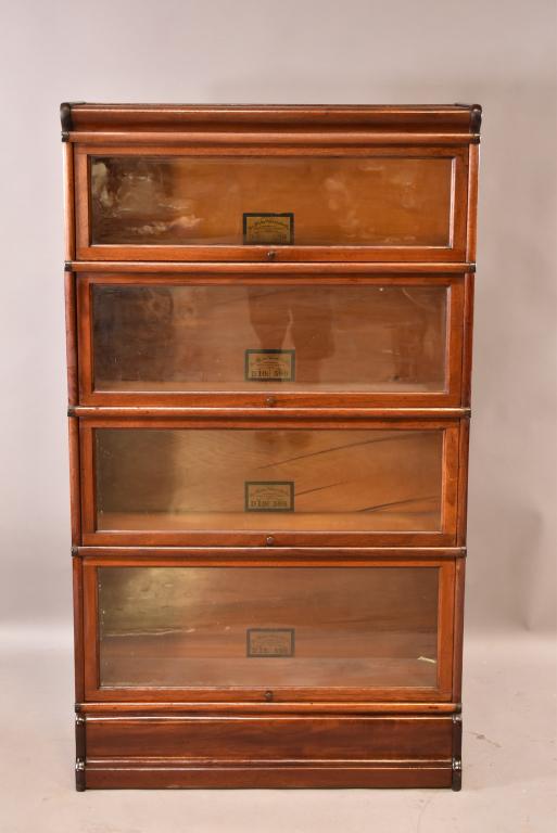 GLOBE WERNICKE 4 STACK LAWYER (1 of 4)