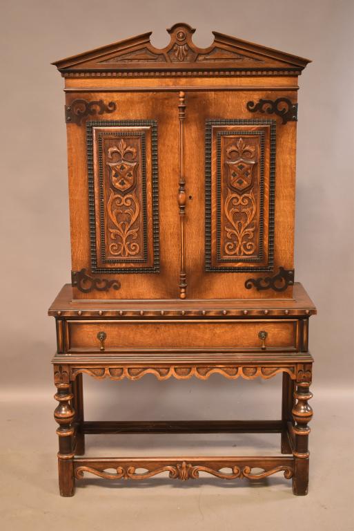 192O'S BERKEY & GAY SPANISH STYLE CHINA CABINET (1 of 8)