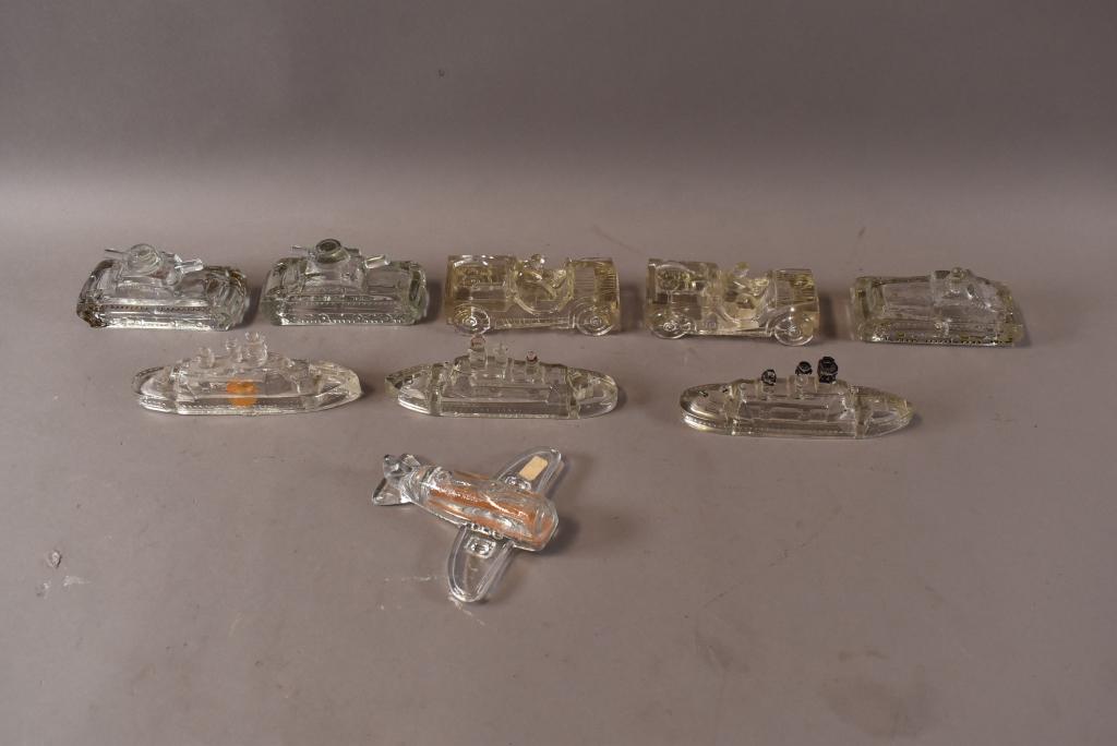 9 MILITARY VEHICLES CANDY CONTAINERS (1 of 5)