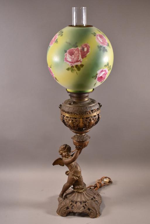 VICTORIAN GONE WITH THE WIND CHERUB LAMP (1 of 3)