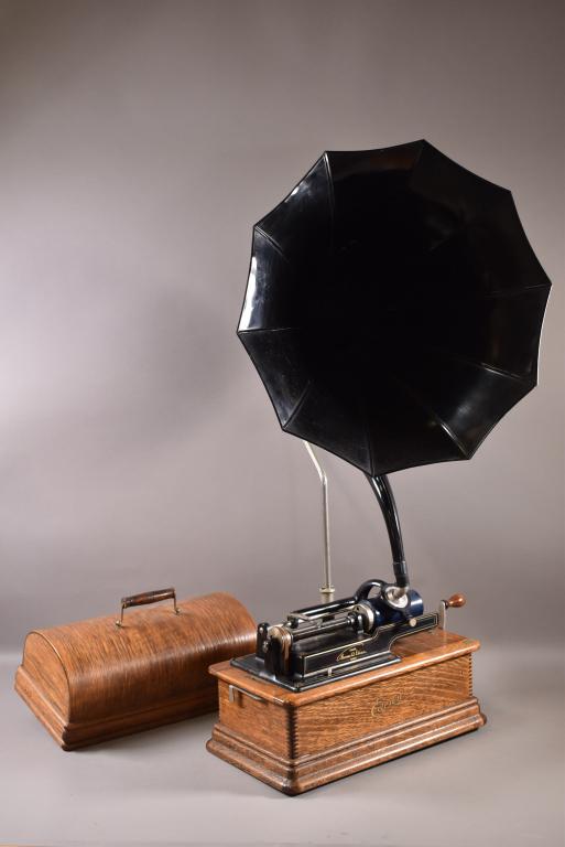 EDISON HOME AM. OAK CYLINDER PHONOGRAPH (1 of 4)