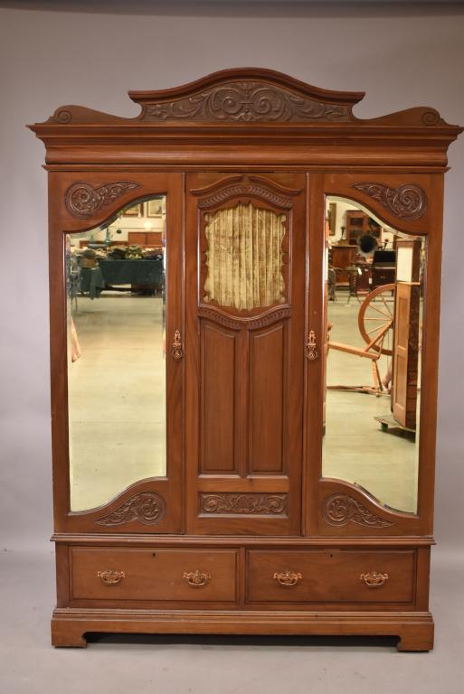 LARGE 3 DOOR VICTORIAN ARMOIRE (1 of 5)