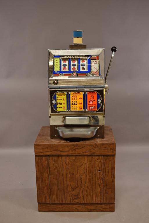 BALLY SLOT MACHINE (1 of 6)