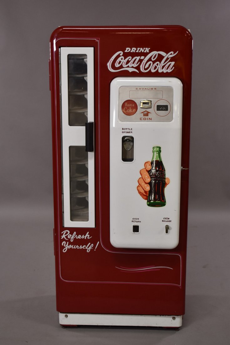 CAVALIER CS-72 COKE MACHINE (1 of 9)