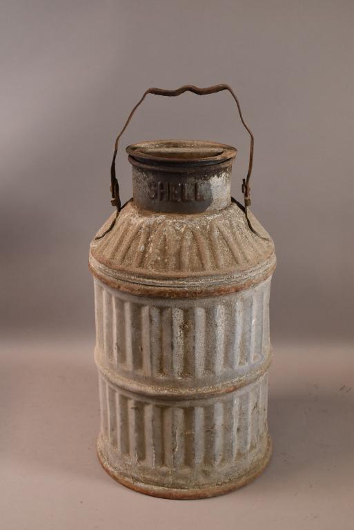 SHELL OIL 5 GALLON CAN (1 of 2)