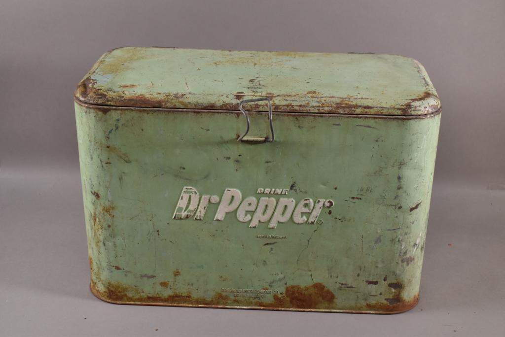 GREEN DR PEPPER PICNIC COOLER (1 of 3)
