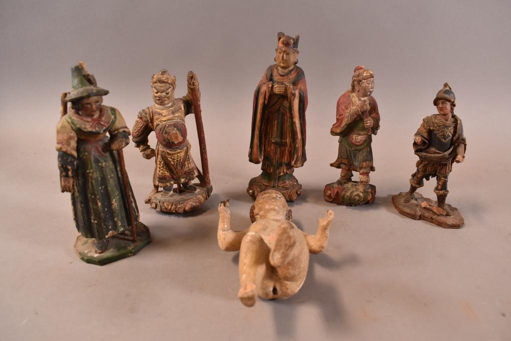 6 19TH CENTURY WOODEN FIGURES (1 of 3)