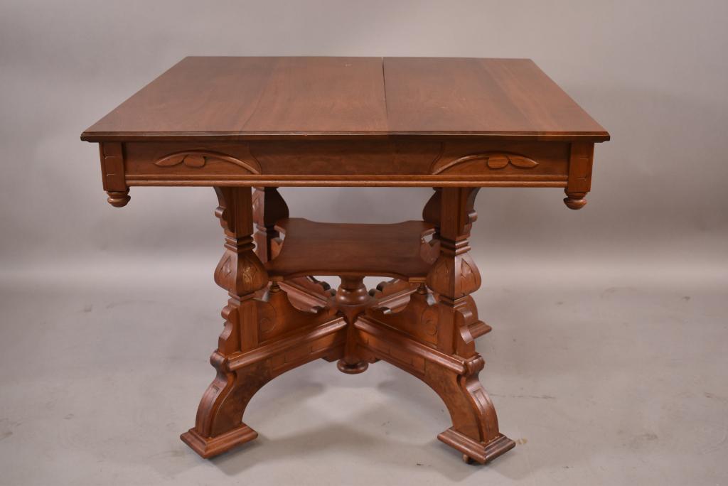 LARGE VICTORIAN WALNUT CENTER TABLE (1 of 3)
