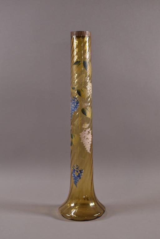 HAND PAINTED VICTORIAN TALL ART GLASS VASE: VICTORIAN AMBER SWIRL VASE WITH PAINTED FLORAL DESIGN. MINOR PAINT LOSS. 18" H