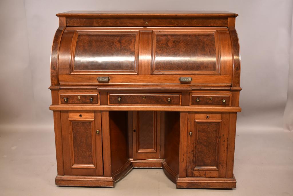1800'S WOOTEN STYLE WALNUT ROLL TOP DESK (1 of 9)