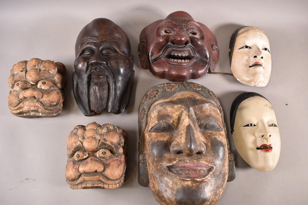 7 JAPANESE NOH THEATRE MASKS (1 of 8)