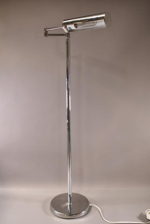 WALTER VON NESSEN CHROME FLOOR LAMP (1 of 4)