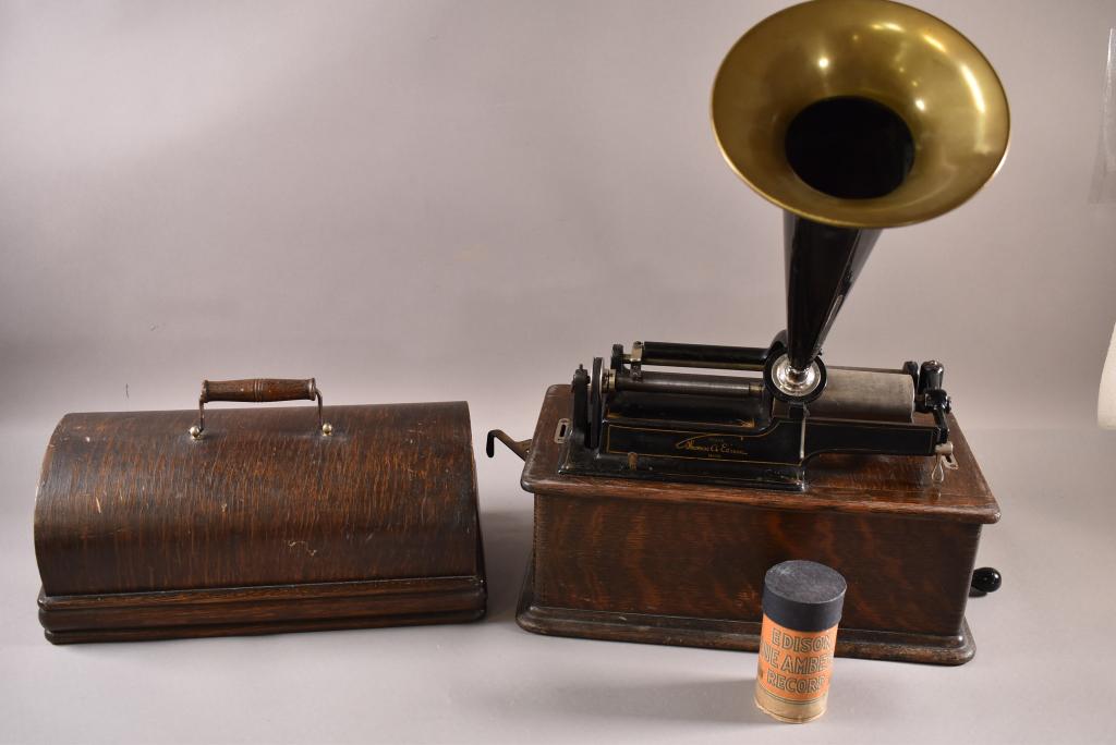 1900'S AM. OAK EDISON CYLINDER ROLL PLAYER (1 of 3)